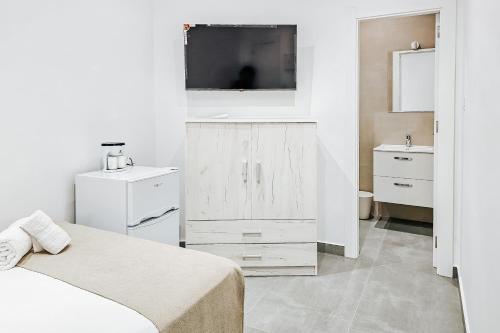 Ro's Lil Suites San Juan Alicante 5