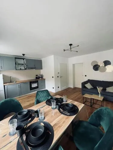 Schöne 2 Zimmer Wohnung Kingsize-Bett in Augsburg, Deutschland
