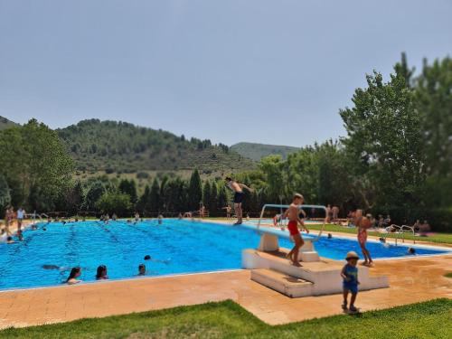 Tuvākā izklaides vieta, Casa Rural EL MEDITERRÁNEO para parejas, amigos o familia de EL COLMENAR (Casa Rural EL MEDITERRANEO para parejas, amigos o familia de EL COLMENAR) in Chovar