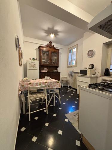 La Casa Dell'Amore Perfetto, Janov (fotografie 10)