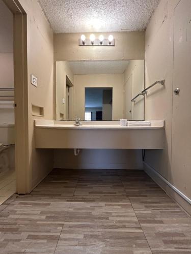 Live In Lodge Gainesville – Gainesville, GA