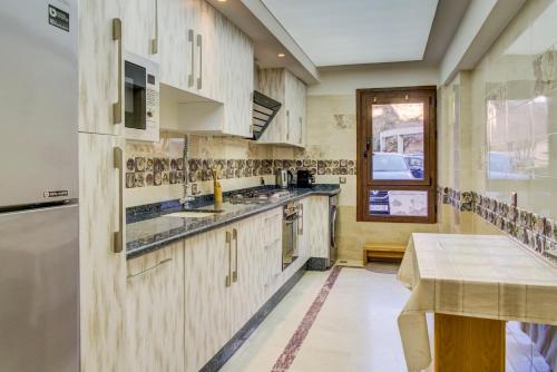 Kitchen, Appartement Confortable au Centre d Agadir in Les Amicales