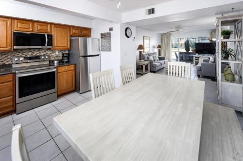 Seaspray Condos 112B - image 12