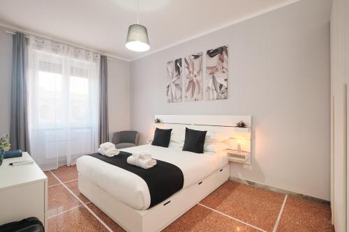 Colosseo-San Giovanni, New Apartment Wi-Fi & A-C, Roma