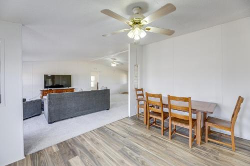 Tranquil Elgin Getaway with Private Deck and Patio! in Elgin, USA