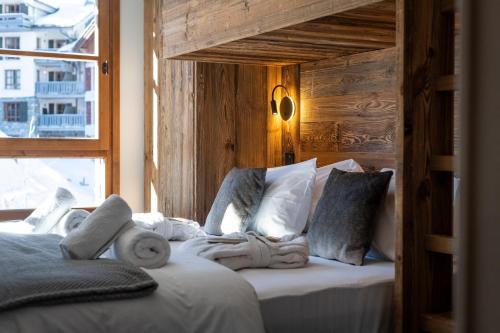Appartement 4-5 personnes skis aux pieds piscine intérieure sauna hammam