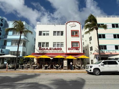 Ocean Drive Steps to Sea in South Beach with Free Parking in Miami Beach, USA
