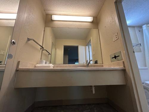Live In Lodge Gainesville – Gainesville, GA