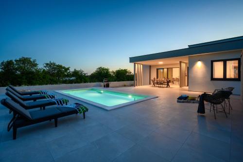 Top New Vila Orbanici - Location, gîte - Orbanići