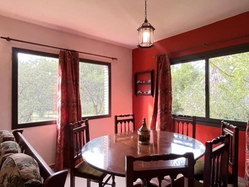 Iekārtas, Casa completa con piscina y quincho en Ascochinga, 4 habitaciones, zona golf in Ascochinga