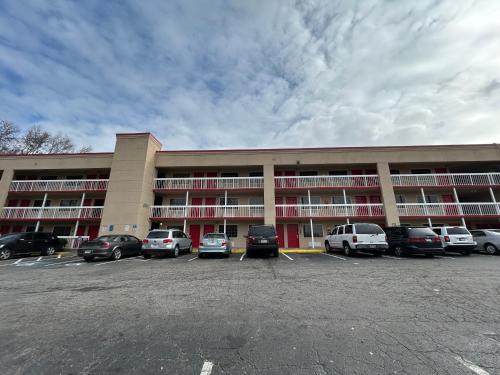 Live In Lodge Gainesville – Gainesville, GA