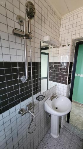 Bathroom, Carolina Lodging Apartment - Free & Fast Wi-Fi in Douala