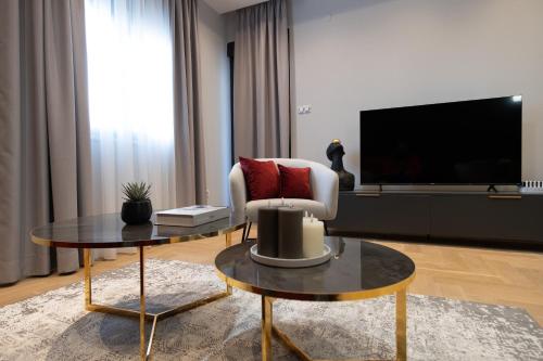 One-Bedroom Apartment image 10
