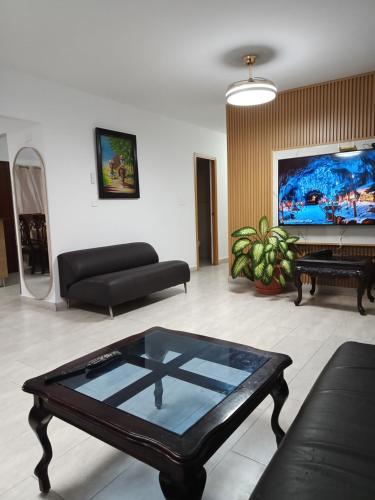 Apartment image 8