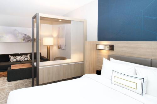 Queen Suite with Sofa Bed