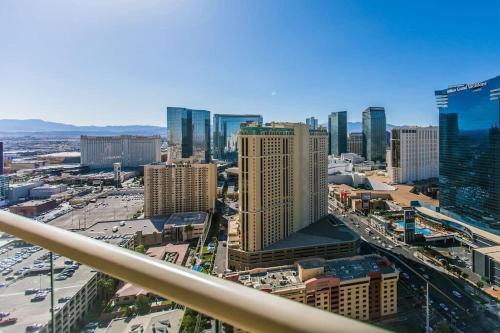 Amazing Strip View - Balcony Suite - The Signature MGM 24707, Las Vegas (photo 5)