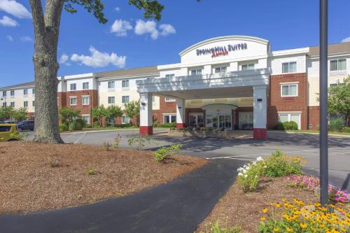 . SpringHill Suites Devens Common Center