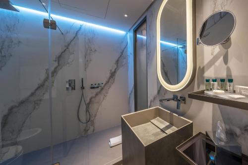 The Regency Rome a Tribute Portfolio Hotel - image 9