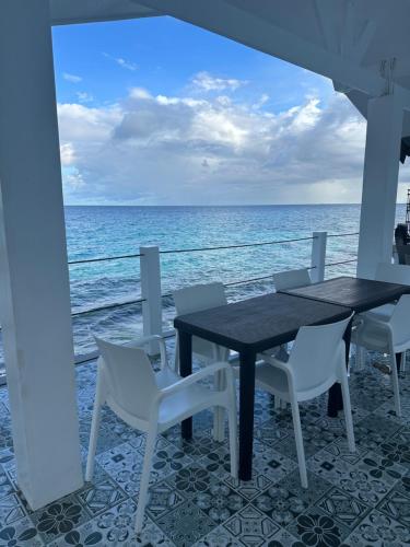 Tubod Mar Terraza 3 bedrooms and basement up to 18 pax in Jagna