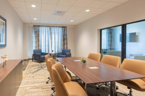 TownePlace Suites by Marriott Thousand Oaks Agoura Hills - 회의실/연회장