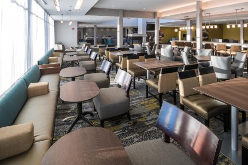 SpringHill Suites by Marriott Fishkill - image 11