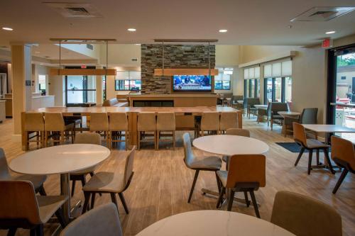 Mat og drikke, Residence Inn by Marriott Pensacola Airport/Medical Center near Pensacola internasjonale lufthavn