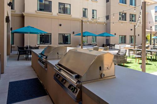 設施, SpringHill Suites by Marriott Valencia in 聖塔克拉利塔