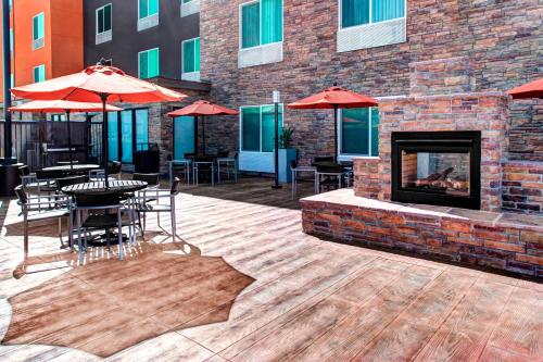 TownePlace Suites by Marriott Bakersfield West - image 14