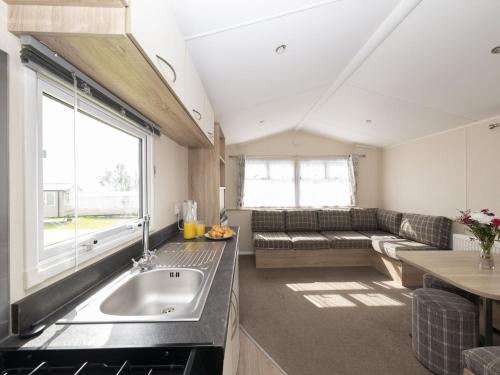 Suncrest Caravan by Belvilla, Looe (foto 7)