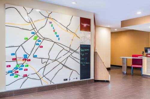 TownePlace Suites by Marriott New Hartford - image 6