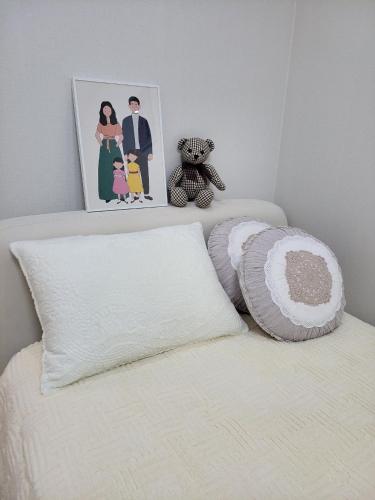 Hongdae DMC Sangam office district 1 min bus stop COZY HOUSE, Seoul (photo 8)