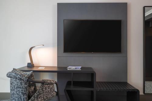 King Room image 2