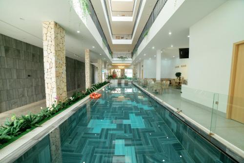 Diora Hotel in 쁠래이꾸 (잘라이)