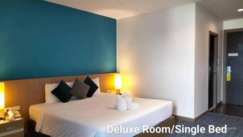 S Tara Grand Hotel Room Type - Deluxe Double Room