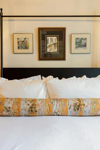 629845818 Hotel Cleo, Knoxville Downtown, a Tribute Portfolio Hotel