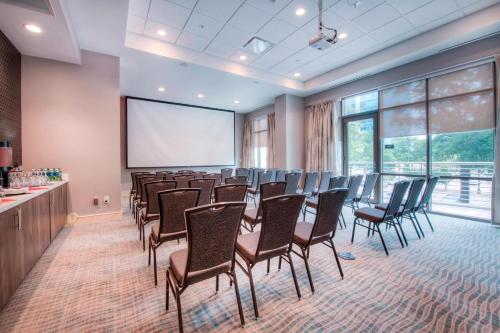 Residence Inn by Marriott Raleigh Downtown - image 12