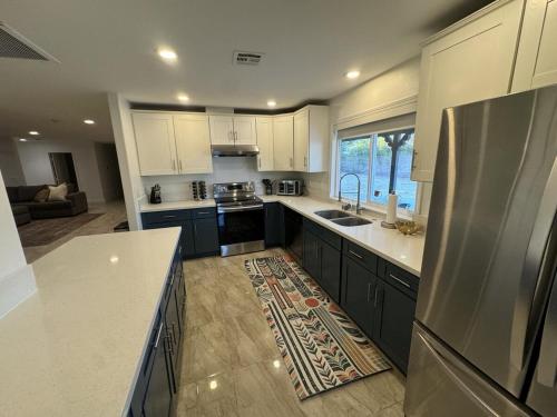Modern Hip Oasis Near Vegas Strip, Las Vegas (foto 9)