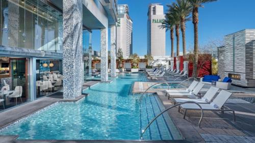 Palms Place Condo Hotel & Casino, Las Vegas (photo 5)