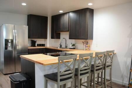 Mountain Modern Apartment in 阿爾卑斯(WY)