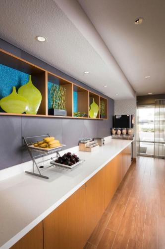 SpringHill Suites by Marriott Bentonville - image 3