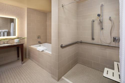 Guest room, 2 Double image 4