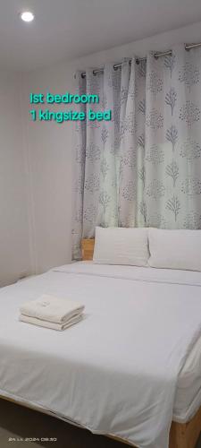 2 bedrooms, 5 beds