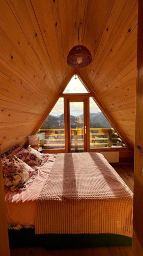 Drvene kuće ŠUŠKA - Wooden Houses SUSKA (Drvene kuce SUSKA - Wooden Houses SUSKA) in Donje Karaklije