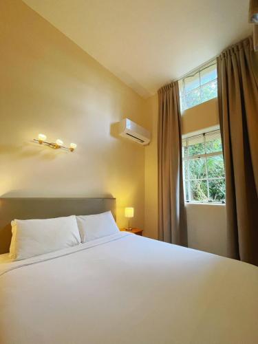 Grand Central Serviced Apartments, Auckland