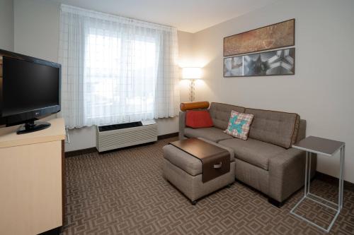 One-Bedroom King Suite with Sofa Bed
