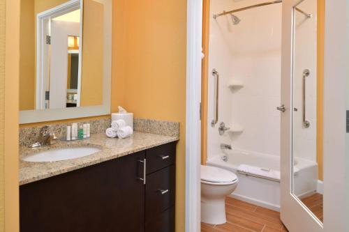 TownePlace Suites by Marriott Detroit Commerce - image 11