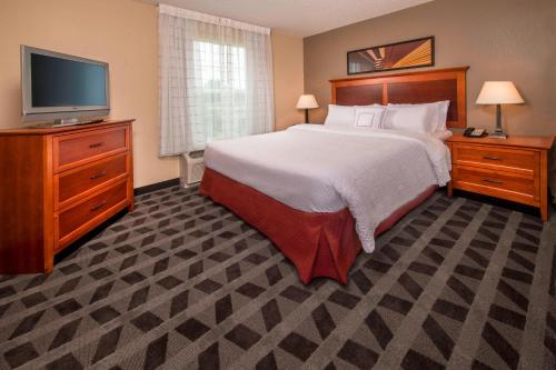TownePlace Suites by Marriott Clinton at Joint Base Andrews in Clinton, USA