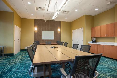 SpringHill Suites by Marriott Canton - image 8