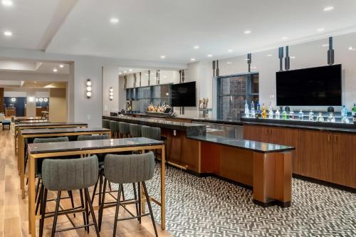 Sheraton Suites Old Town Alexandria - image 12