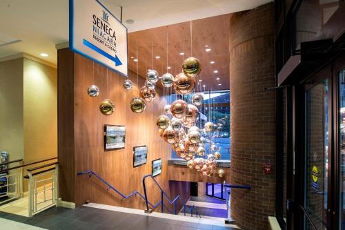 Sheraton Niagara Falls - image 7